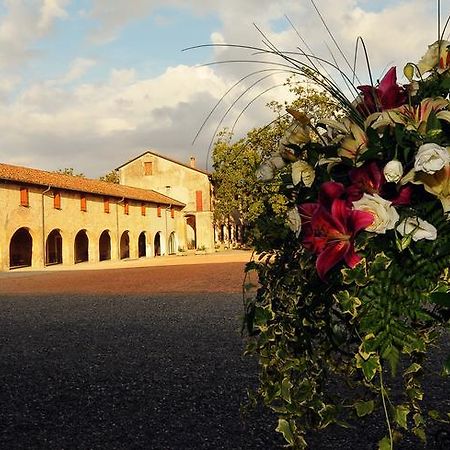 Villa Antica Grancia Benedettina à Colorno Extérieur photo